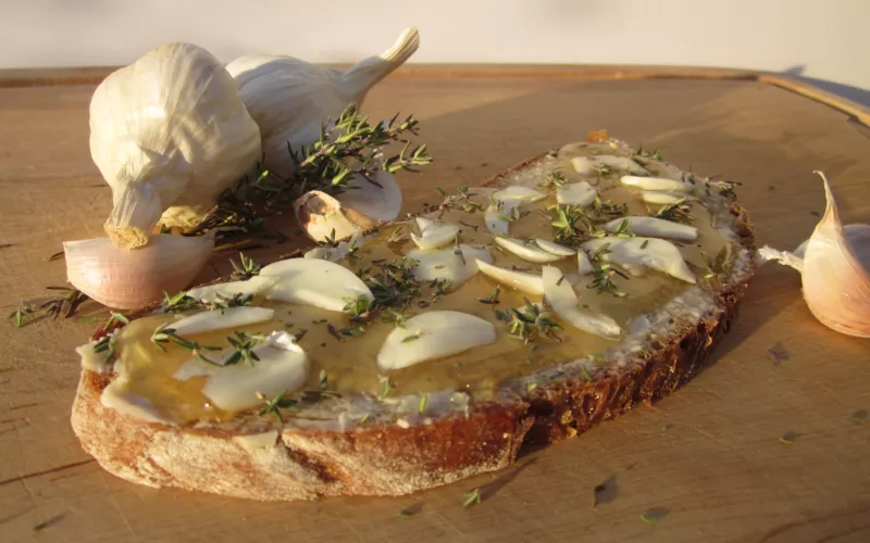 Alles Knoblauch - Gemüse Würzmittel und Medizin