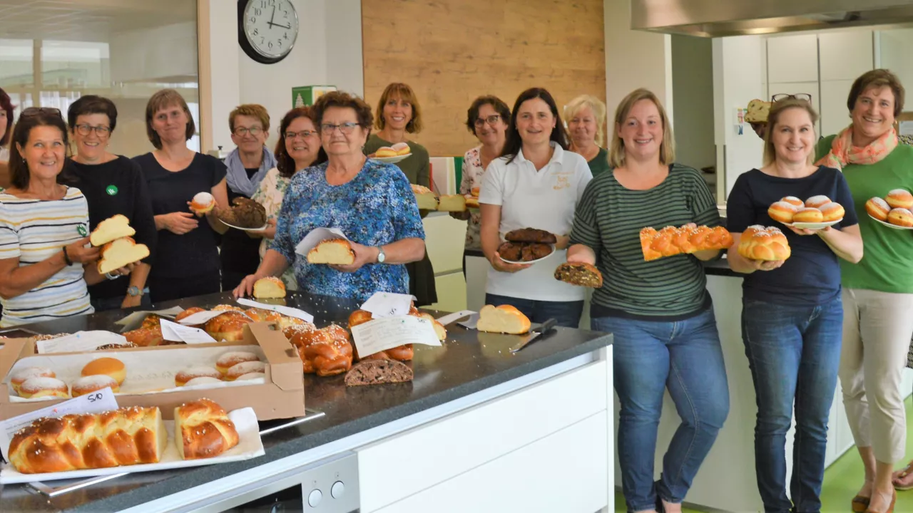 Prämierung Striezel, Früchtebrot und Krapfen