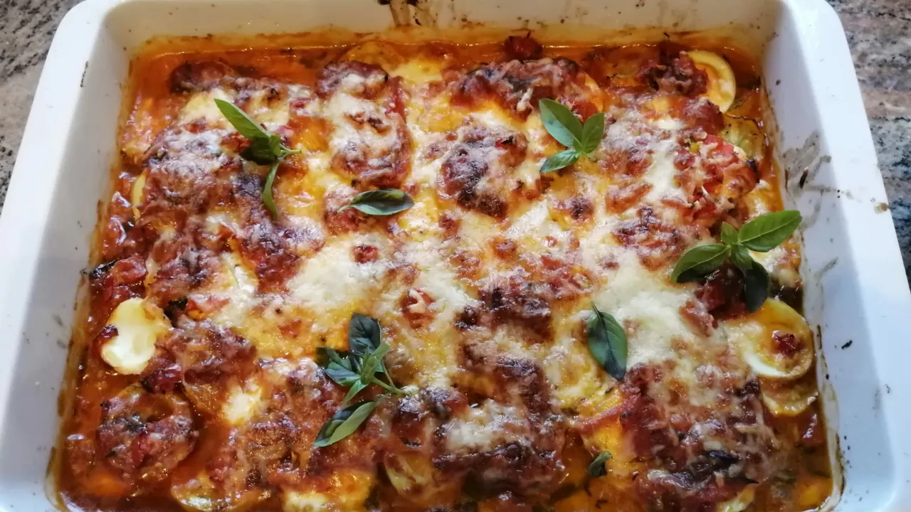 Paradeiser-Zucchini-Kürbis-Parmigiana