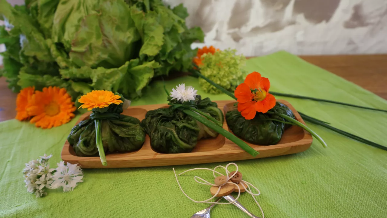 Grazer Krauthäuptel-Tascherl mit Gemüse-Tatar